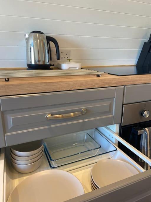 Secluded Luxury Pod With Hot Tub Holiday home Launceston